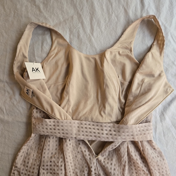 Anne Klein Organza Check Belted Dress - Latte Beige sz 10 - Picture 10 of 10